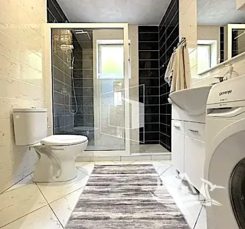 Prodej rodinného domu, Dobrota, Černá Hora, 290 m2