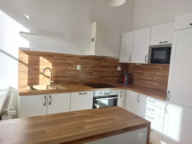 Pronájem bytu 2+kk, Brno, Stará, 68 m2