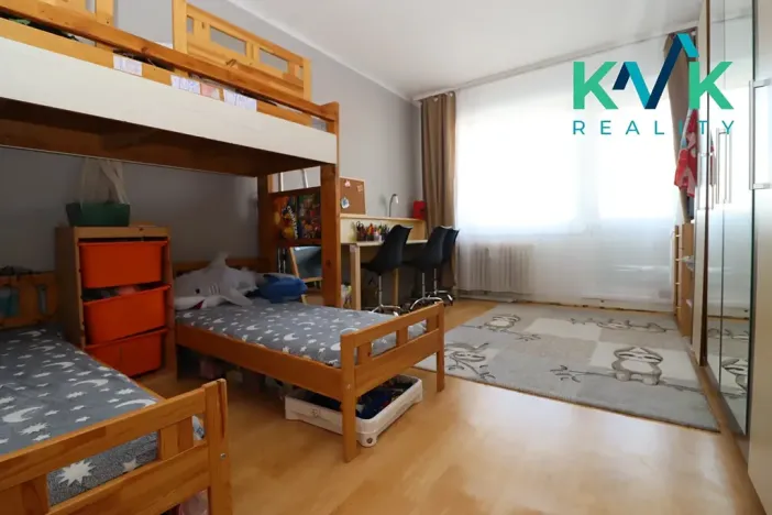 Prodej bytu 3+1, Karlovy Vary, Konečná, 82 m2