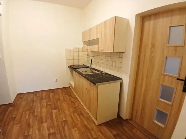 Pronájem bytu 1+1, Ostrava, Erbenova, 34 m2