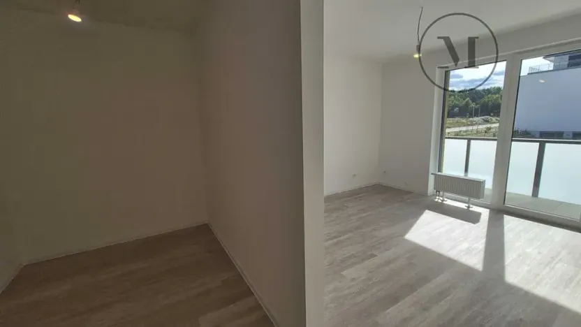 Pronájem bytu 2+kk, České Budějovice, Branišovská, 67 m2