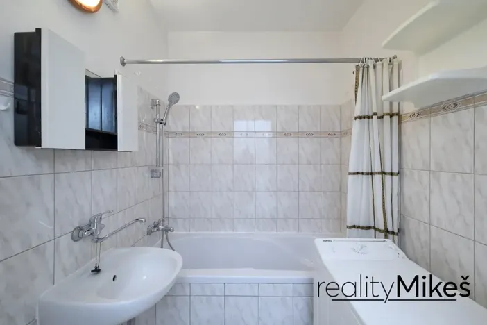 Prodej bytu 1+1, Železný Brod, Na Vápence, 41 m2