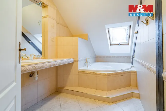 Prodej ubytování, Třeboň - Třeboň I, Husova, 268 m2