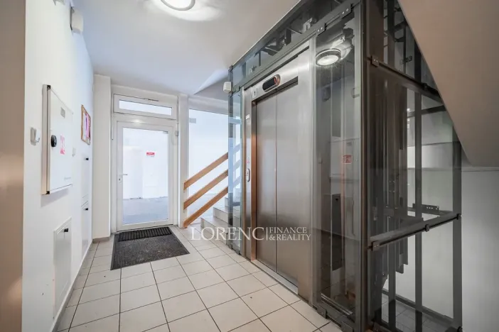 Pronájem bytu 1+kk, Praha - Letňany, Letovská, 37 m2