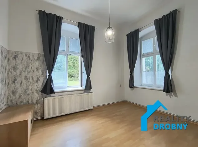 Prodej bytu 2+kk, Děčín, Sládkova, 52 m2