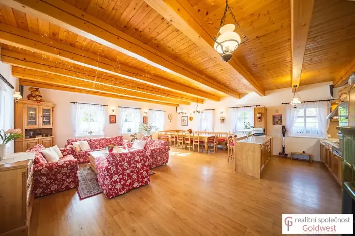 Prodej rodinného domu, Cvikov, 210 m2