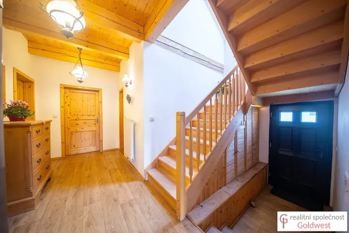 Prodej rodinného domu, Cvikov, 210 m2