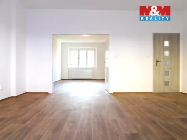 Pronájem bytu 3+1, Cheb, Valdštejnova, 86 m2