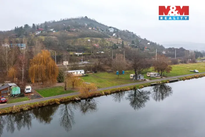 Prodej zahrady, Křešice, 1796 m2