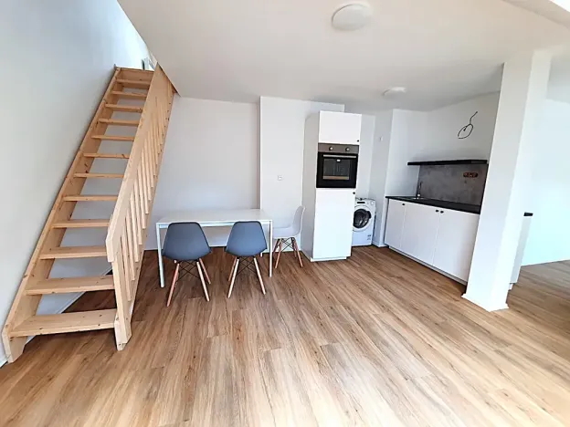 Prodej bytu 2+kk, Praha - Karlín, Karlínské náměstí, 67 m2