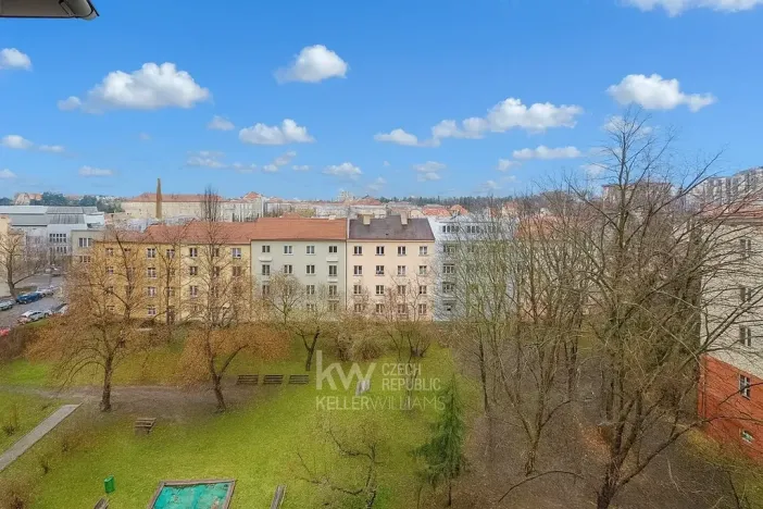 Pronájem bytu 2+kk, Praha - Žižkov, Viklefova, 56 m2
