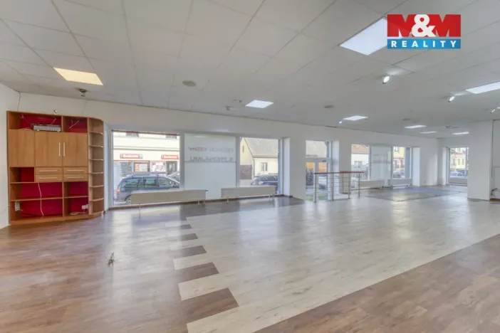 Prodej obchodního prostoru, Praha - Uhříněves, Přátelství, 280 m2