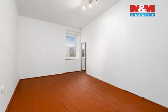 Prodej bytu 3+1, Trmice - Koštov, 67 m2