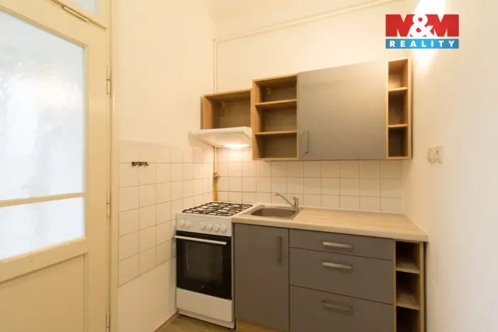 Pronájem bytu 2+1, Praha - Holešovice, Poupětova, 56 m2