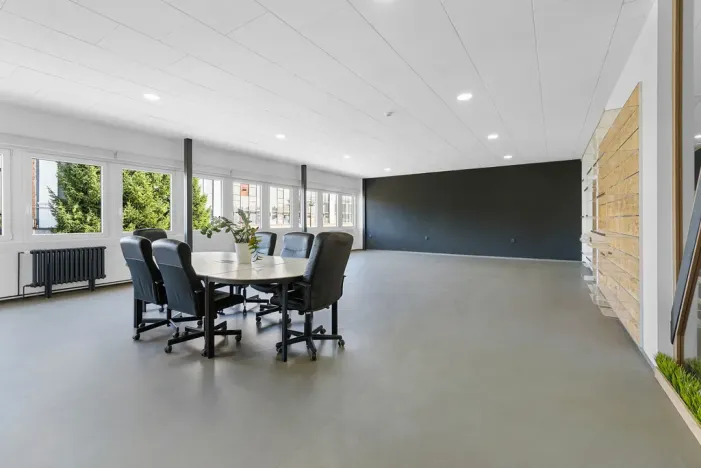 Prodej kanceláře, Brno - Slatina, Hviezdoslavova, 1514 m2