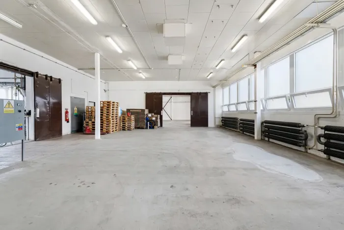 Prodej výrobních prostor, Brno - Slatina, Hviezdoslavova, 1514 m2