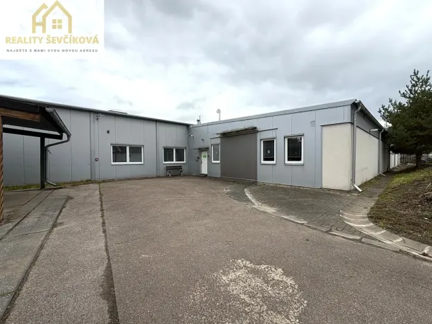 Pronájem komerční nemovitosti, Hradec Králové, Zemědělská, 695 m2