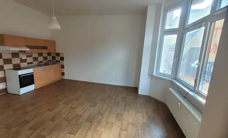 Pronájem bytu 1+kk, Ústí nad Labem, Hradiště, 39 m2