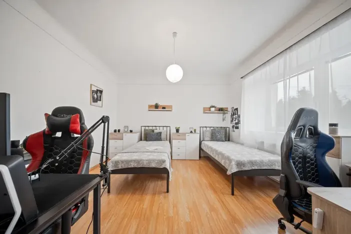 Prodej rodinného domu, Uhersko, 173 m2