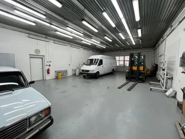 Pronájem výrobních prostor, Ledce, 153 m2