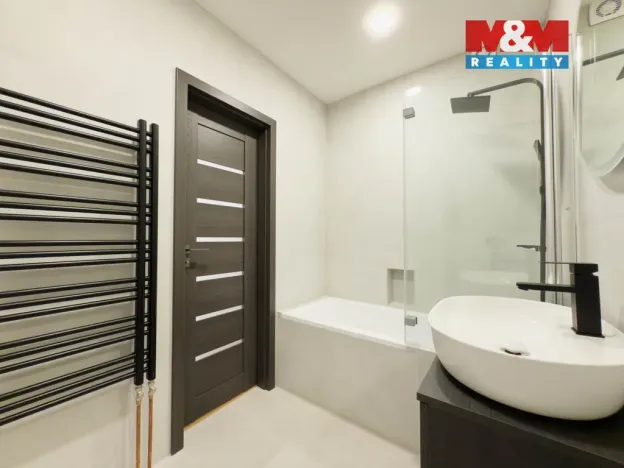 Prodej bytu 3+1, Ostrava - Poruba, Aleše Hrdličky, 64 m2