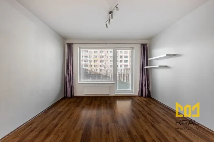 Pronájem bytu 1+kk, Praha - Horní Měcholupy, Hornoměcholupská, 34 m2