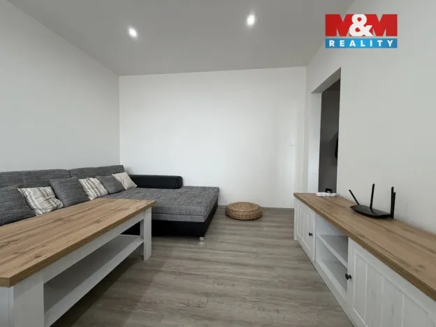 Prodej bytu 3+1, Klášterec nad Ohří, Na Vyhlídce, 66 m2