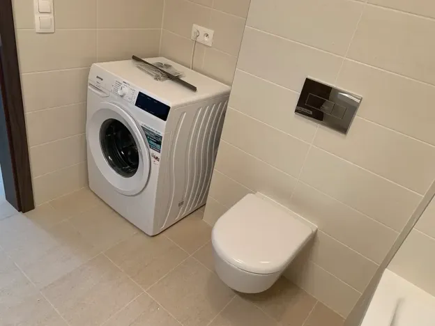 Pronájem bytu 1+kk, Praha - Hloubětín, Laponská, 37 m2