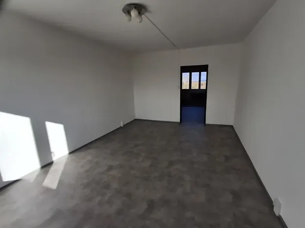 Prodej bytu 3+1, Cheb, Na Hradčanech, 76 m2