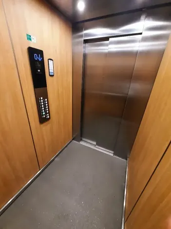 Prodej bytu 4+1, Praha - Troja, Mazurská, 92 m2