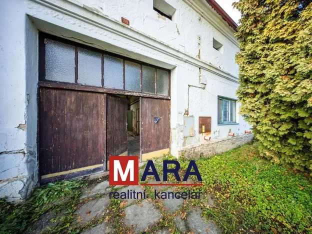 Prodej rodinného domu, Charváty, 172 m2