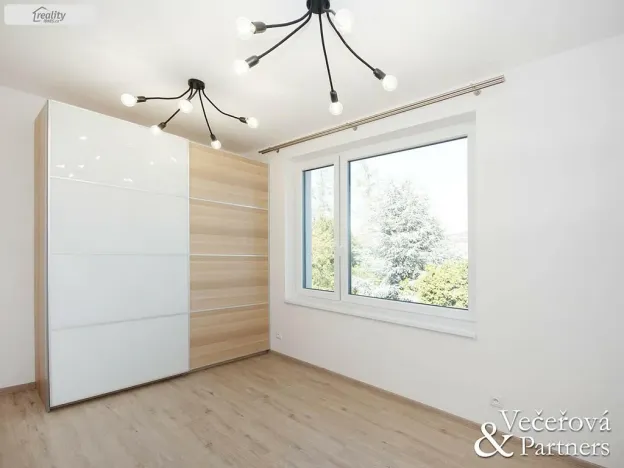 Pronájem rodinného domu, Praha - Břevnov, Oddělená, 250 m2