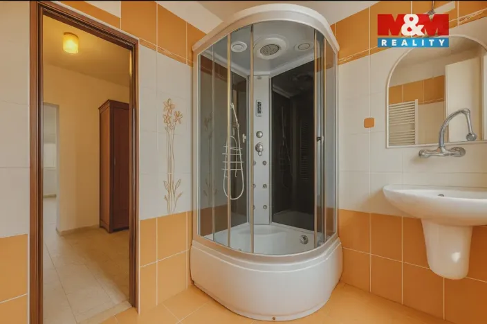 Prodej rodinného domu, Třinec - Kanada, Sadová, 220 m2