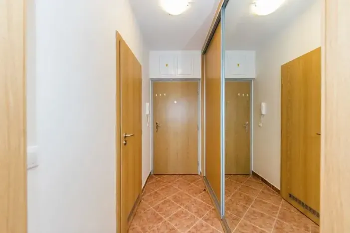 Pronájem bytu 1+kk, Praha - Horní Měcholupy, Hornoměcholupská, 38 m2