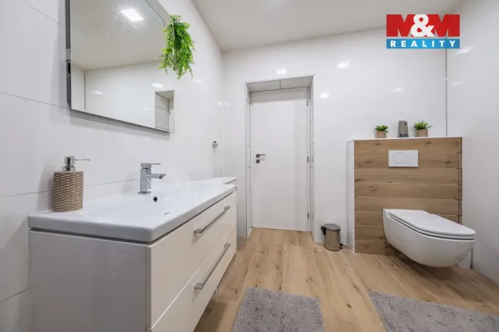 Prodej rodinného domu, Jehnědí, 189 m2