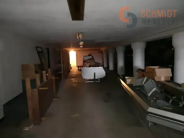 Prodej komerční nemovitosti, Jeseník nad Odrou, 4000 m2