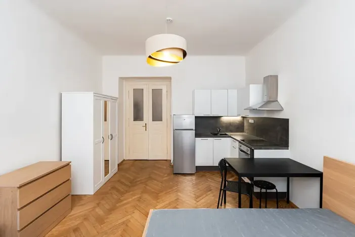 Pronájem bytu 1+kk, Praha - Nové Město, Lípová, 33 m2