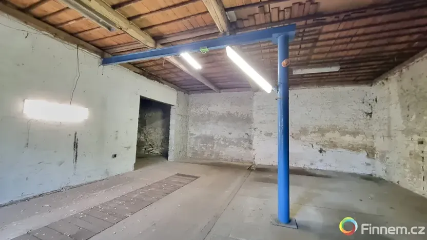 Pronájem garáže, Praha - Ruzyně, 160 m2