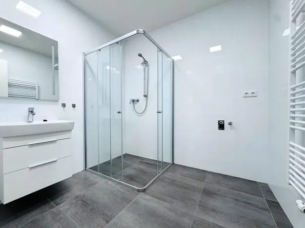 Pronájem bytu 2+kk, Zlín, Štefánikova, 52 m2