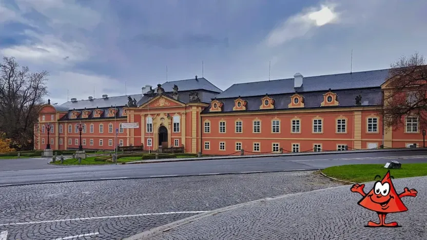 Pronájem restaurace, Dobříš, náměstí Svobody, 419 m2