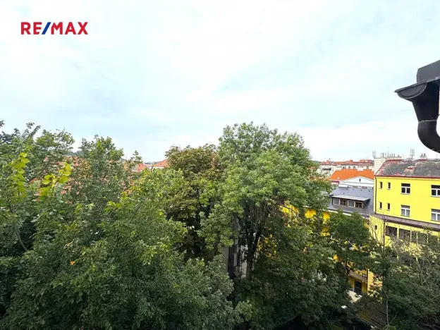 Pronájem bytu 2+kk, Praha - Smíchov, Hořejší nábřeží, 44 m2