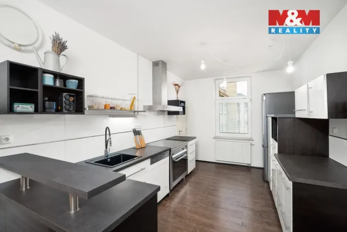 Prodej bytu 3+1, Plzeň - Jižní Předměstí, Skrétova, 105 m2