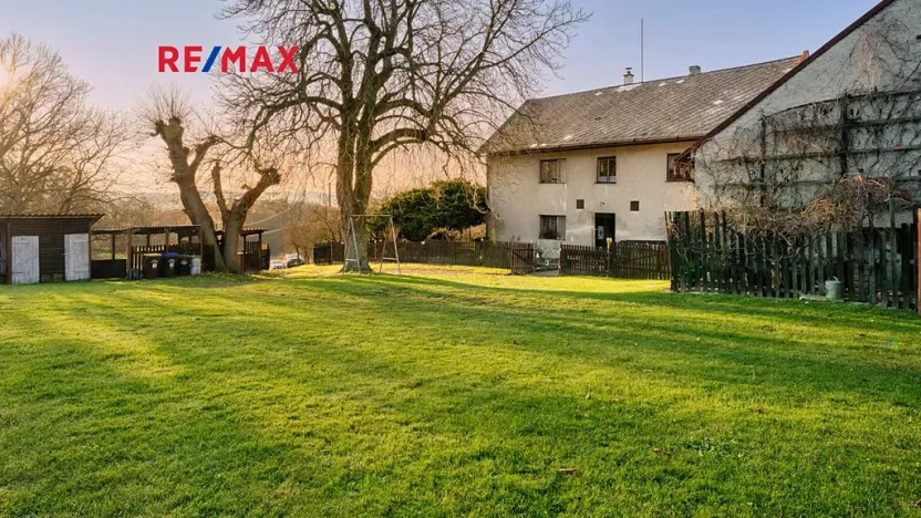 Prodej rodinného domu, Provodín, 290 m2