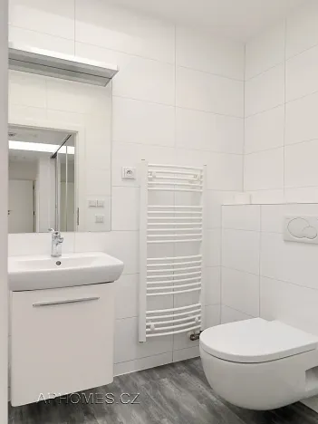 Pronájem bytu 3+kk, Praha - Karlín, Sokolovská, 62 m2