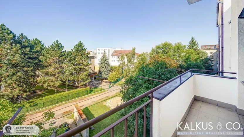 Pronájem bytu 3+kk, Hradec Králové, Smetanovo nábřeží, 70 m2