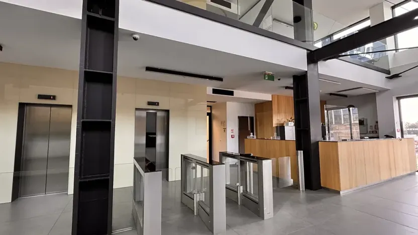 Pronájem kanceláře, Brno, Šumavská, 490 m2