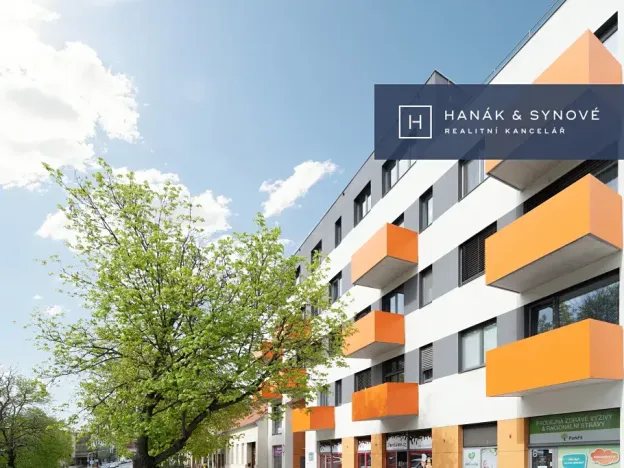 Pronájem garážového stání, Brno, Mojmírovo náměstí, 15 m2