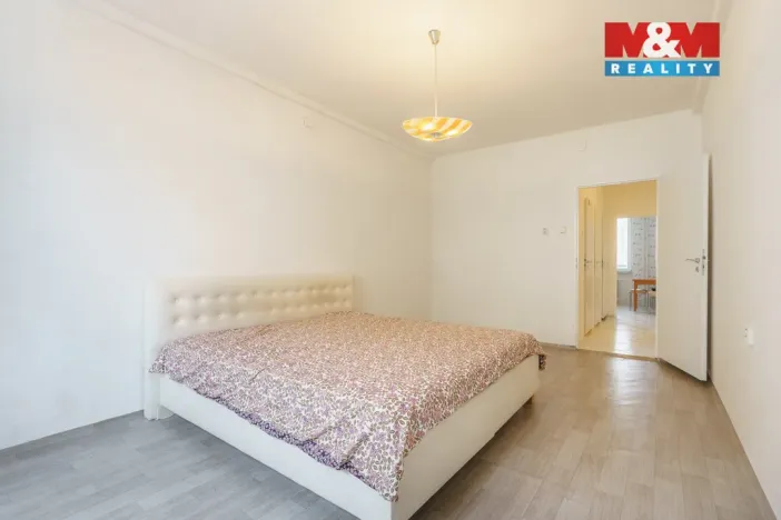 Prodej bytu 2+1, Karlovy Vary, K. Čapka, 55 m2