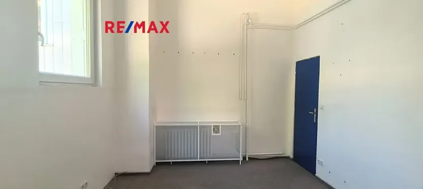 Pronájem kanceláře, Praha - Kobylisy, Horňátecká, 14 m2