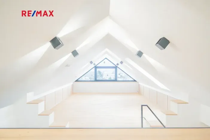 Prodej bytu 4+1, Černilov, 130 m2